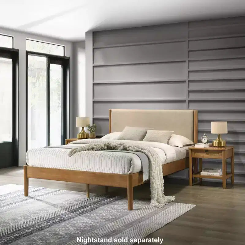Vichy Rubberwood Platform Bed in Light Walnut