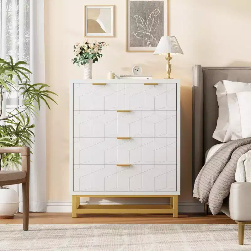 Modern 5-Drawer Dresser with Metal Legs,Wide Storage Chest Organizer for Bedroom, Living Room & Entryway