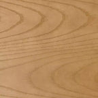 Eettafel van natuurlijk hout